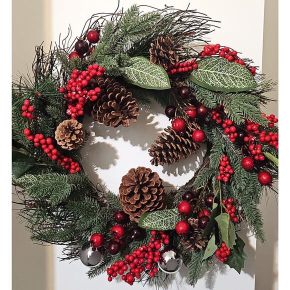 Traditional Christmas Wreath Artificial Ralph Lauren Front Door Pinecone Berries - Picture 2 of 15